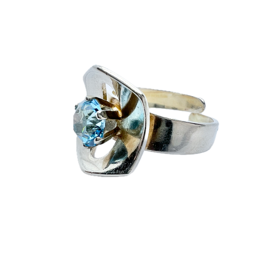 Alton, Sweden 1975. Vintage Sterling Silver Icy Blue Paste Stone Ring.