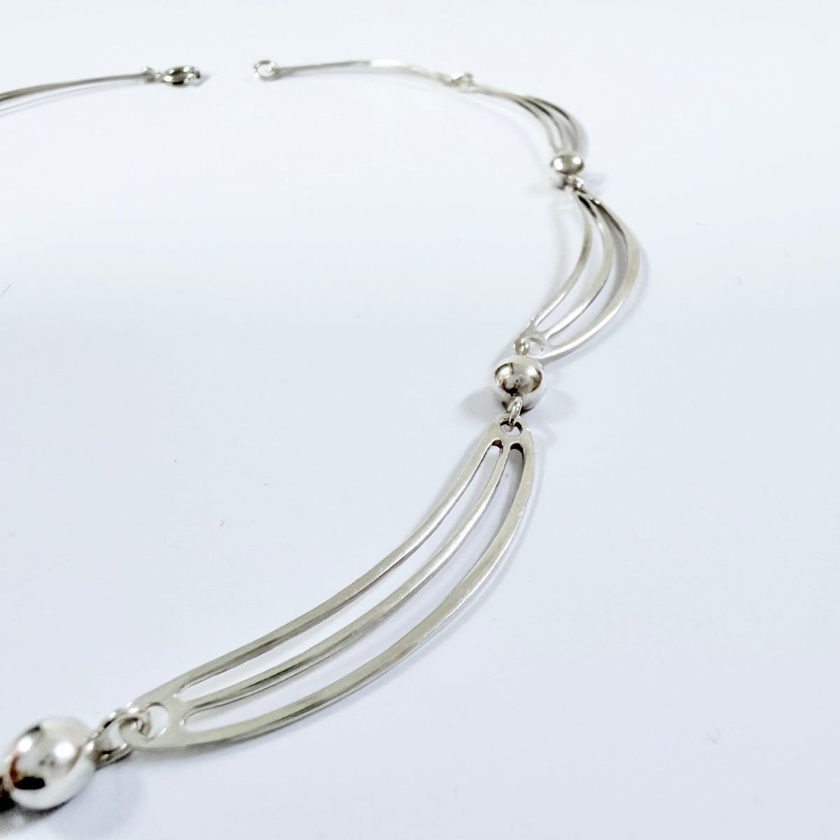 Vintage 1960-70s Solid 835 Silver Necklace.