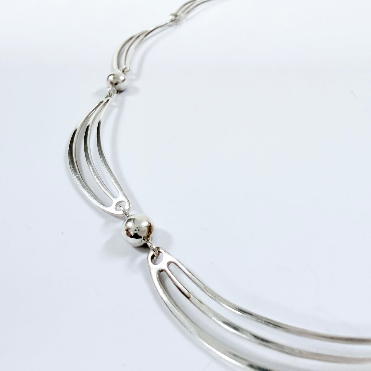 Vintage 1960-70s Solid 835 Silver Necklace.