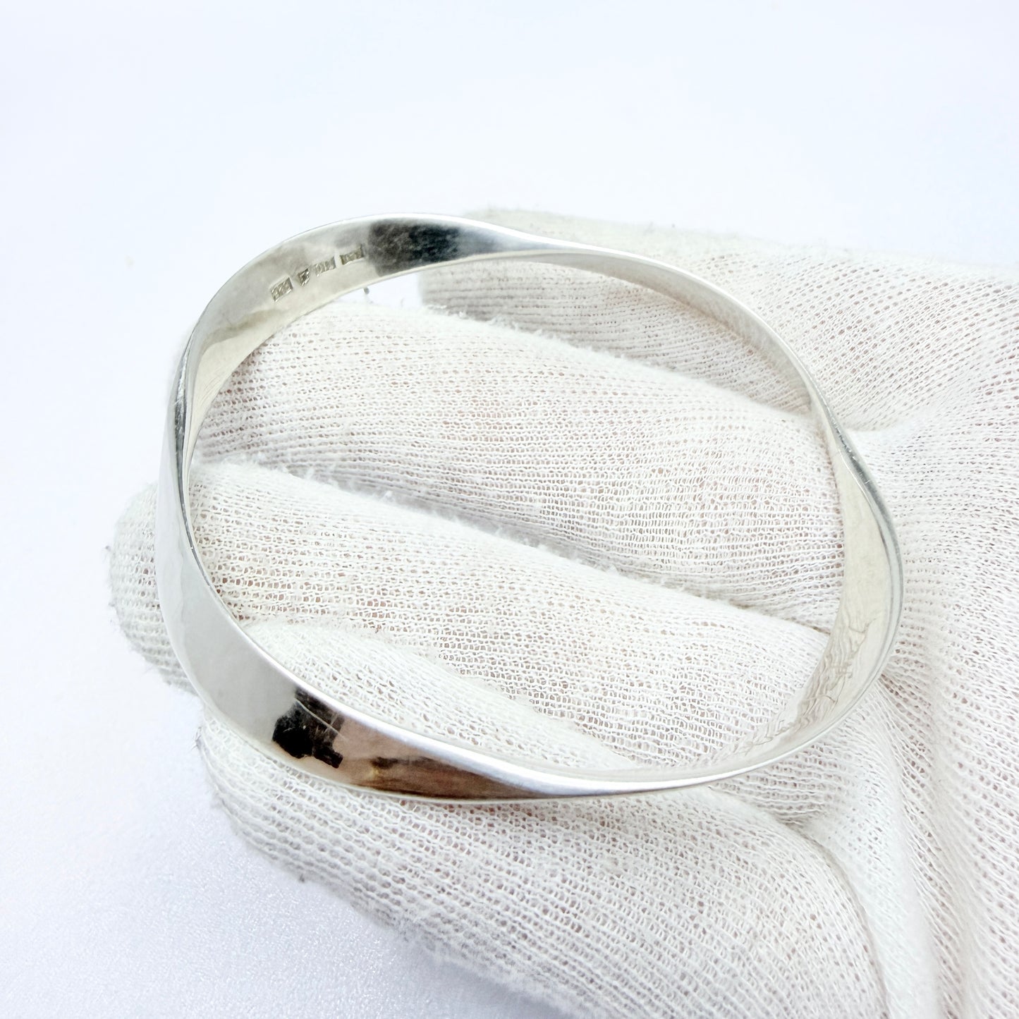 Annie Jägbeck, Sweden. Vintage Sterling Silver Bangle Bracelet. Signed