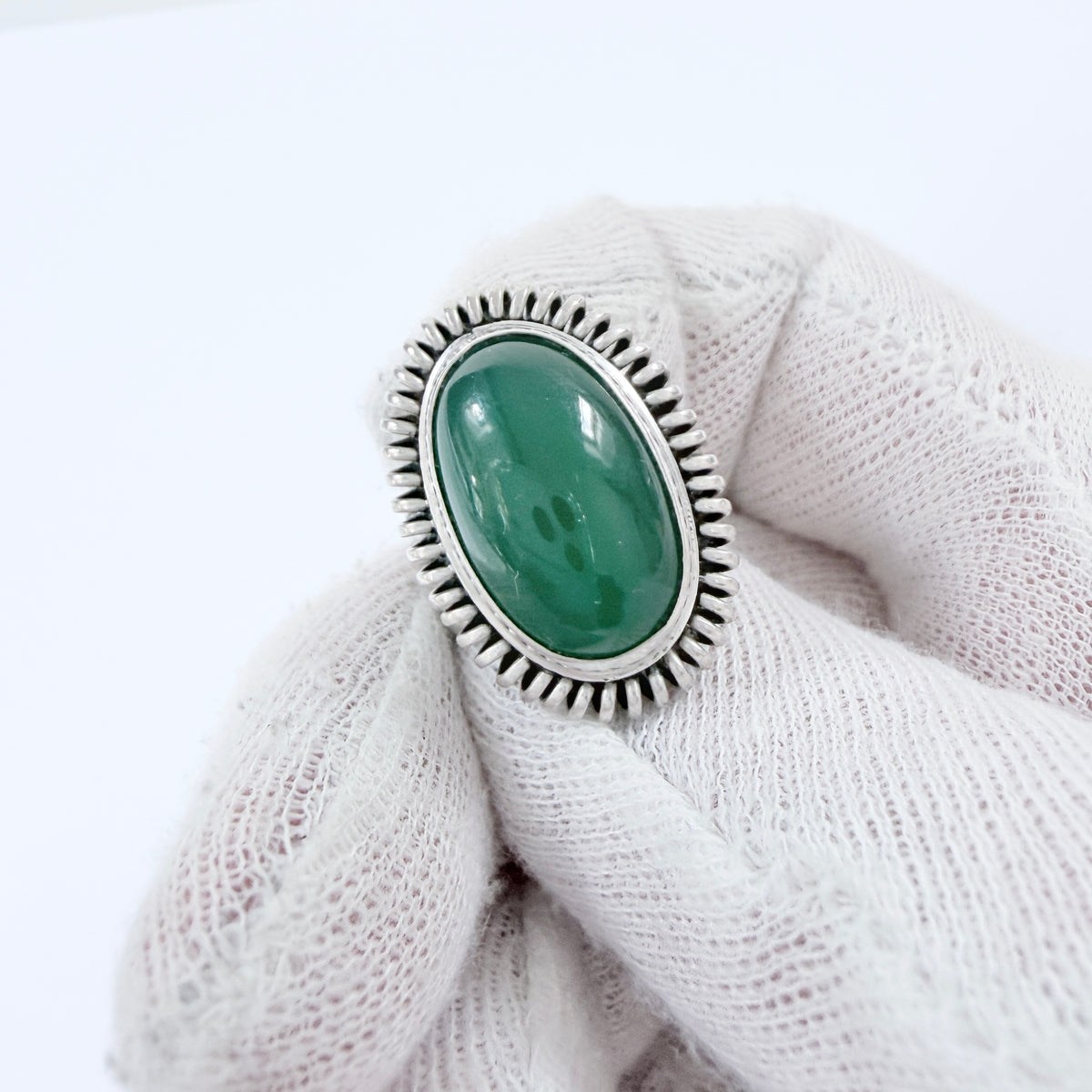 Vintage 1950s Solid Silver Chrysoprase Ring.