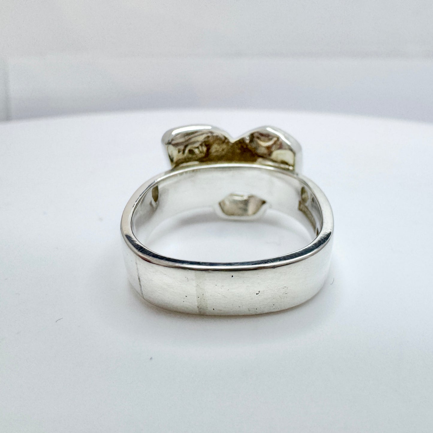 Claes E Giertta, Sweden 1981. Vintage Sterling Silver Ring. Signed.