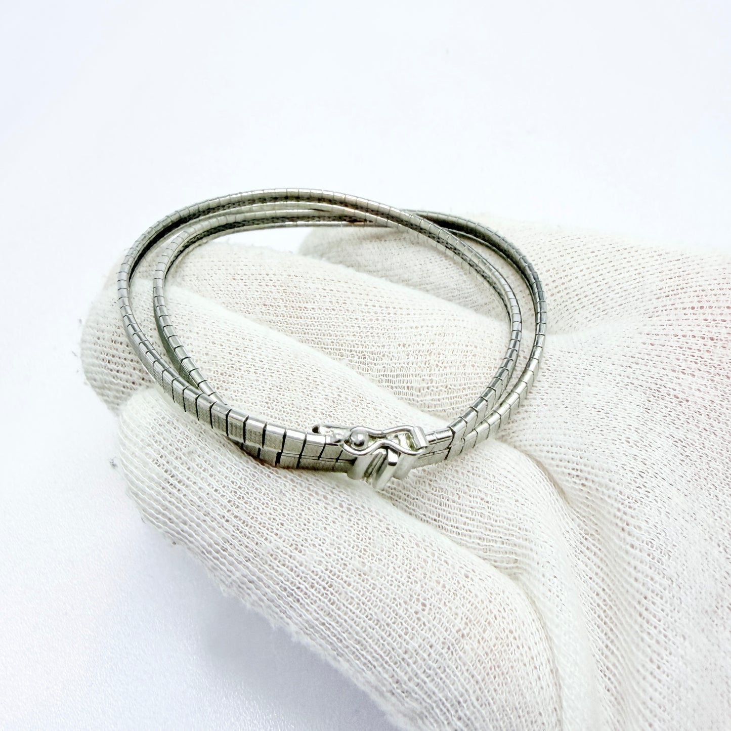 Vintage ca 1970. Solid Silver Bracelet.