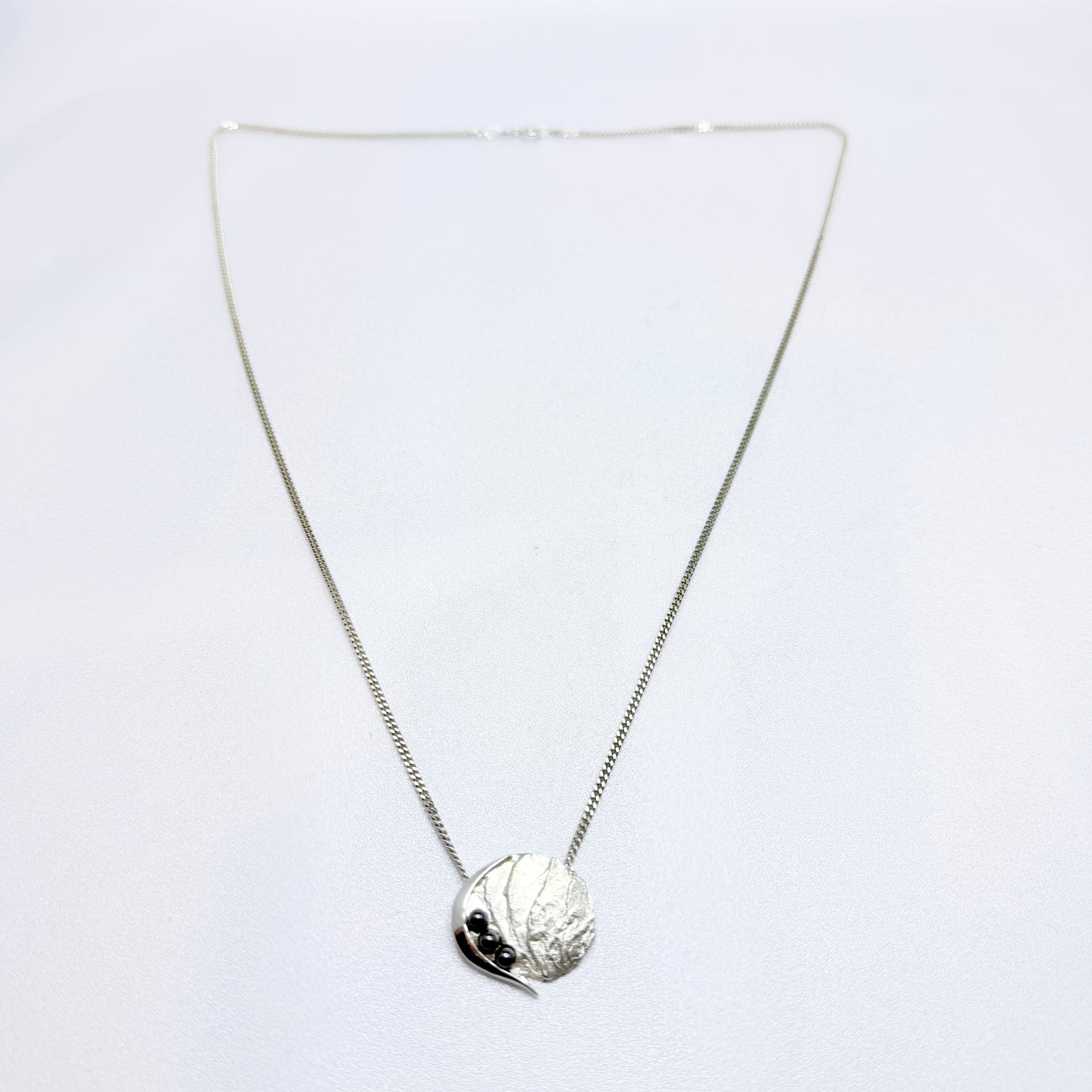 SSÄ, Sweden 1980s. Vintage Sterling Silver Hematite Pendant Long Chain Necklace.