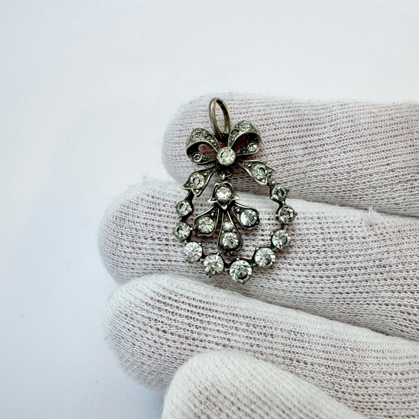 Bremer Silberwarenfabrik, Germany c 1920-30s. Solid 830 Silver Paste Stone Pendant