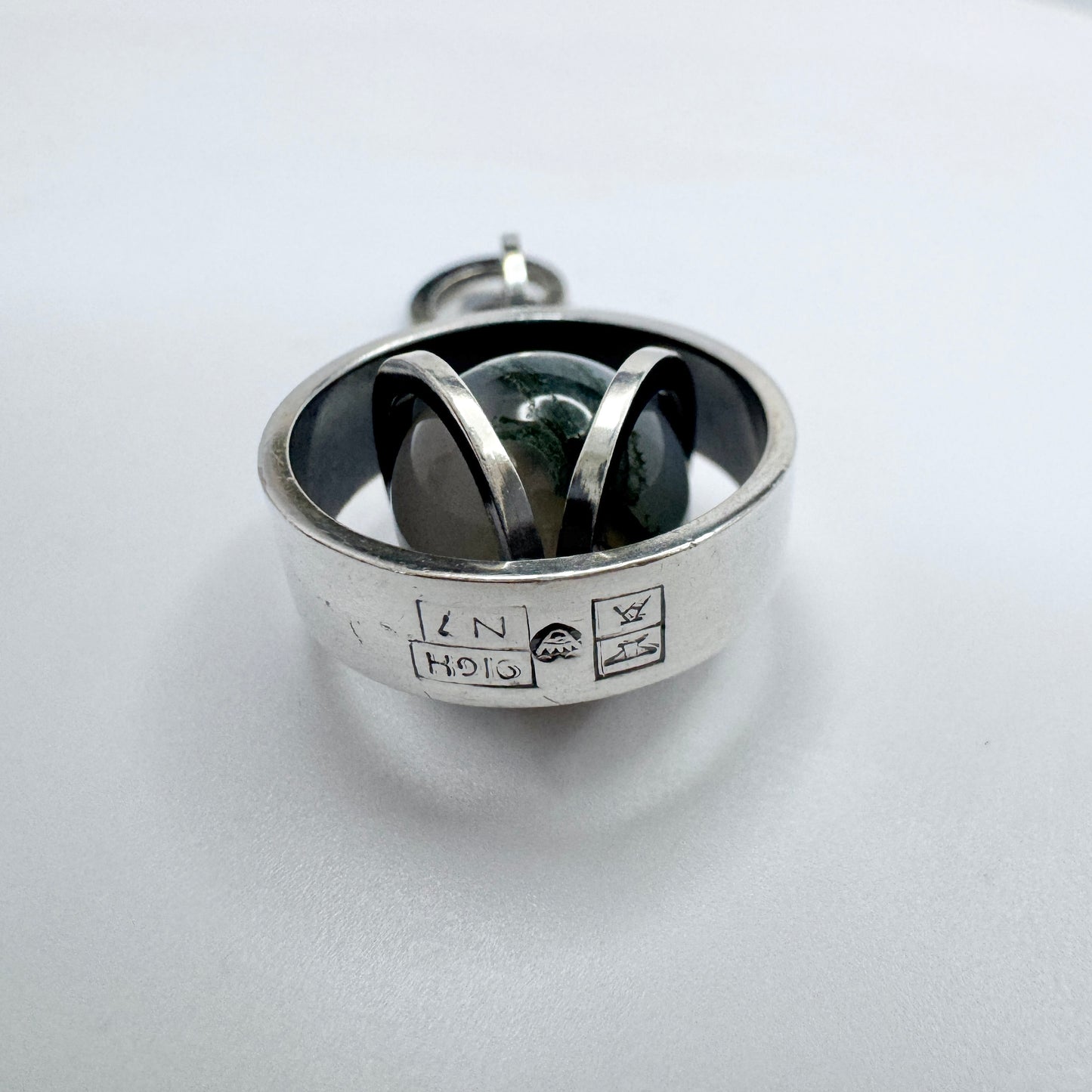 Elis Kauppi, Kupittaan Kulta Finland 1966. Vintage Solid Silver Moss Agate Pendant.