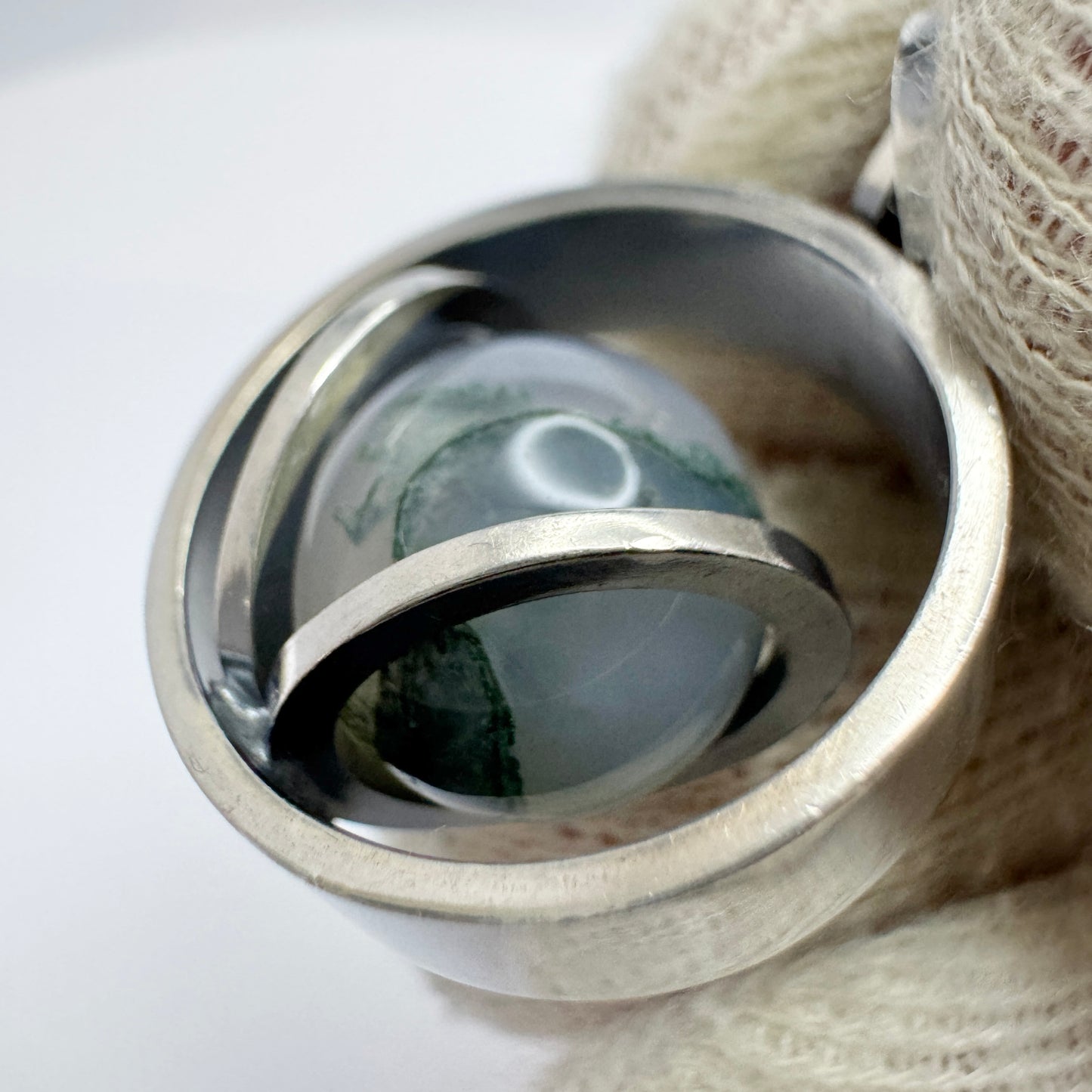 Elis Kauppi, Kupittaan Kulta Finland 1966. Vintage Solid Silver Moss Agate Pendant.