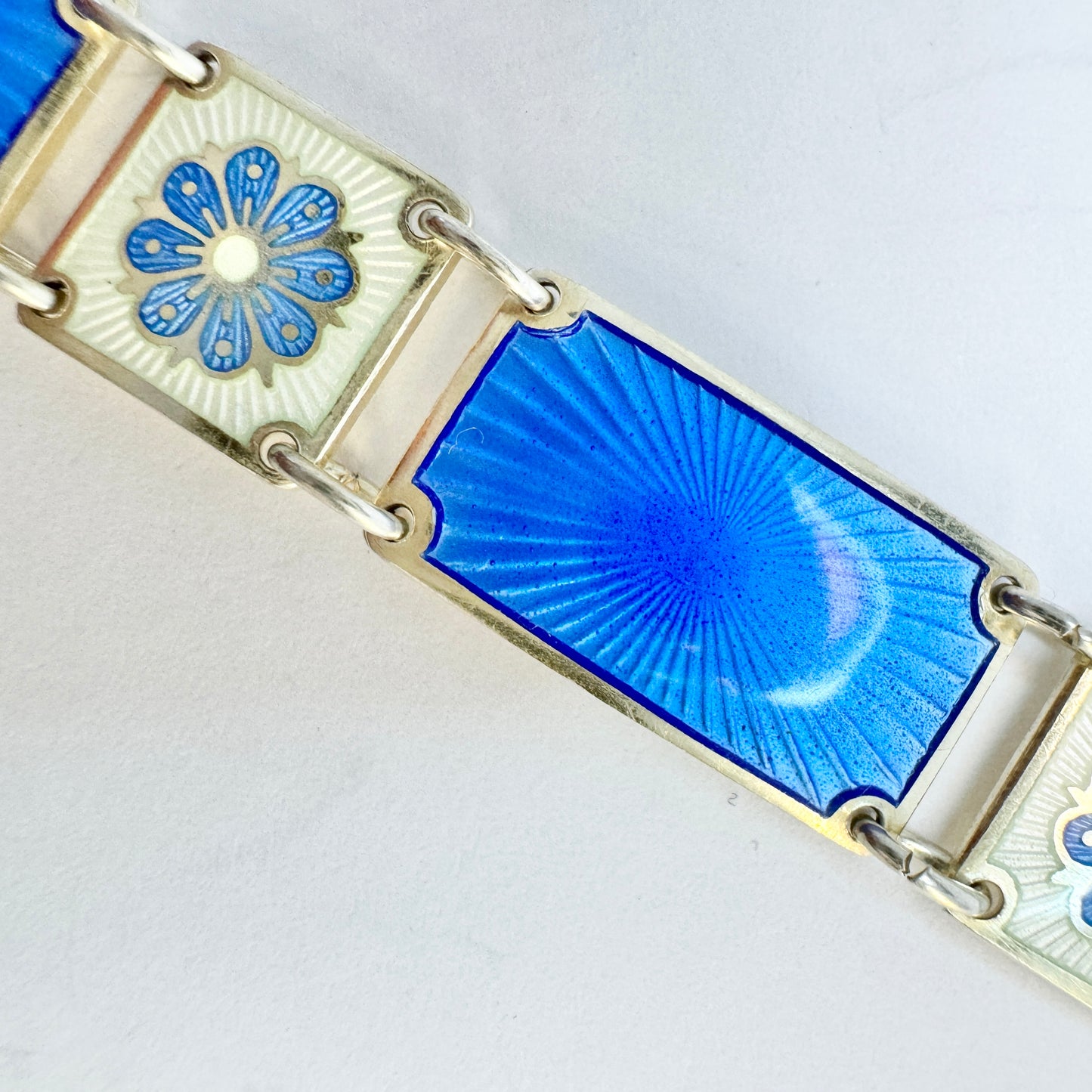 David-Andersen, Norway. Vintage Sterling Silver Blue and White Enamel Link Bracelet.