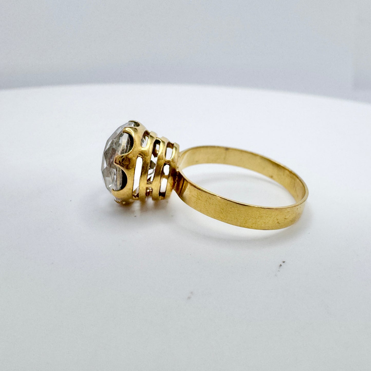 Bengt Hallberg, Sweden 1969. Vintage 18k Gold Rock Crystal Ring