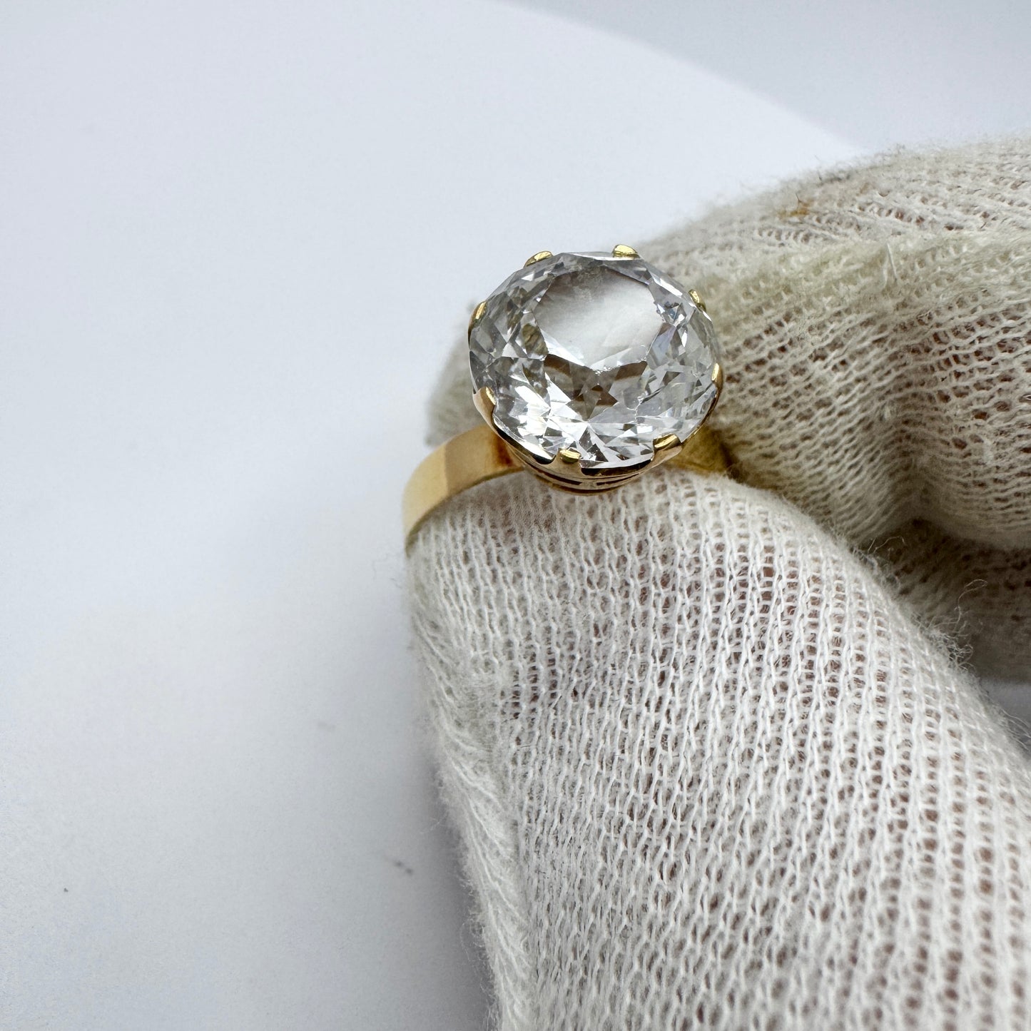 Bengt Hallberg, Sweden 1969. Vintage 18k Gold Rock Crystal Ring