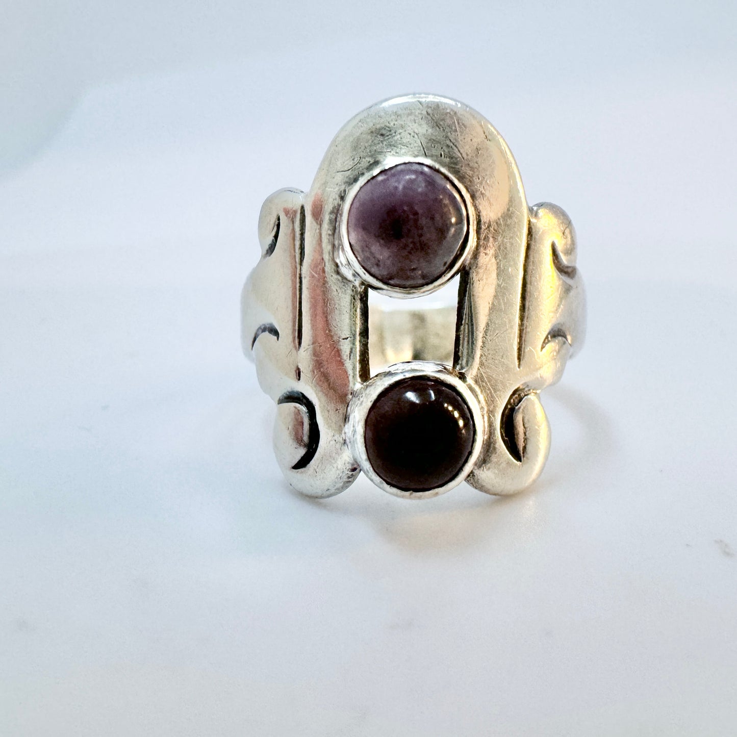 Taxco, Mexico 1950-60s. Vintage Sterling Silver Amethyst Ring.