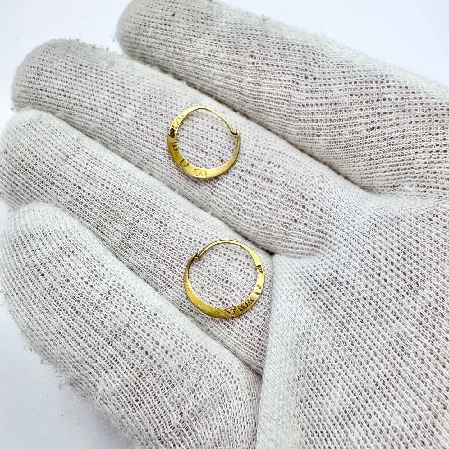 Sweden year 1875. Antique Victorian 18k Gold Earrings.