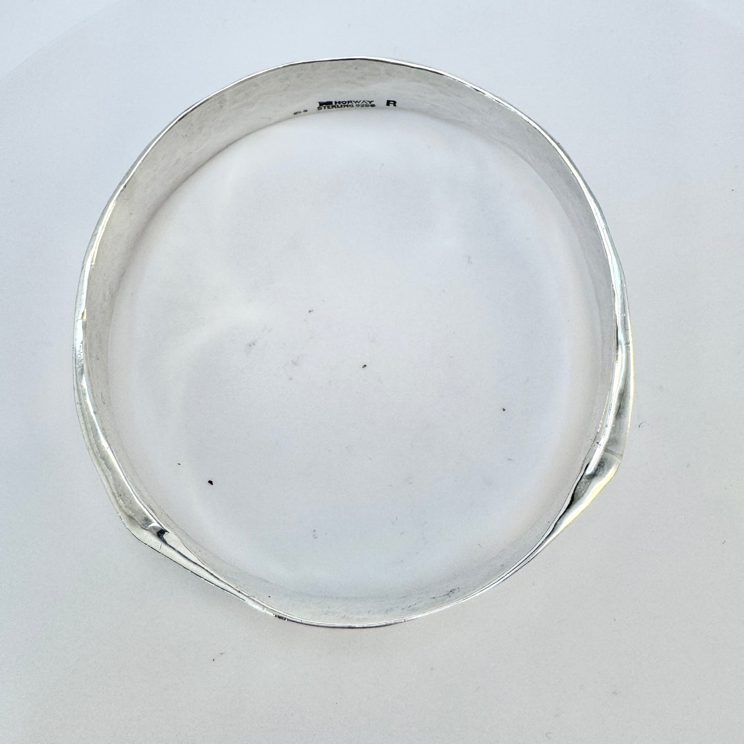 Ragnar Hansen, Norway c 1960s. Vintage Sterling Silver Bangle Bracelet.