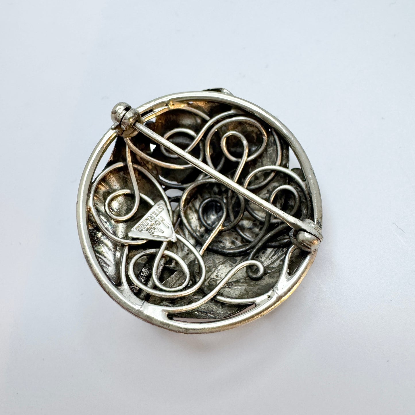 Hobé. Vintage 1940s Sterling Silver Flower Brooch.