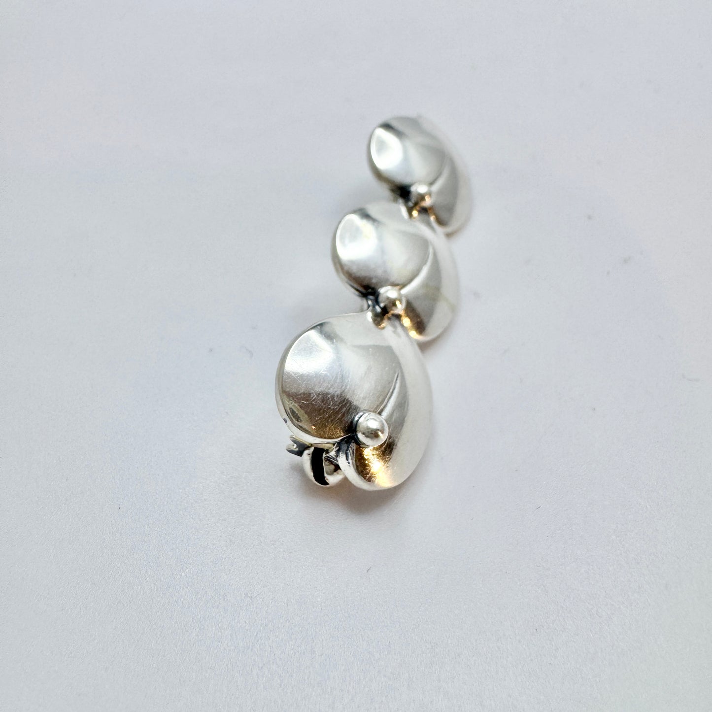 Hugo Grün, Denmark 1940s. Solid Silver Brooch.