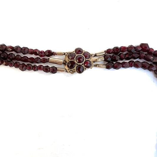 Antique Victorian Bohemian Garnet Gilt Metal Collar Necklace.