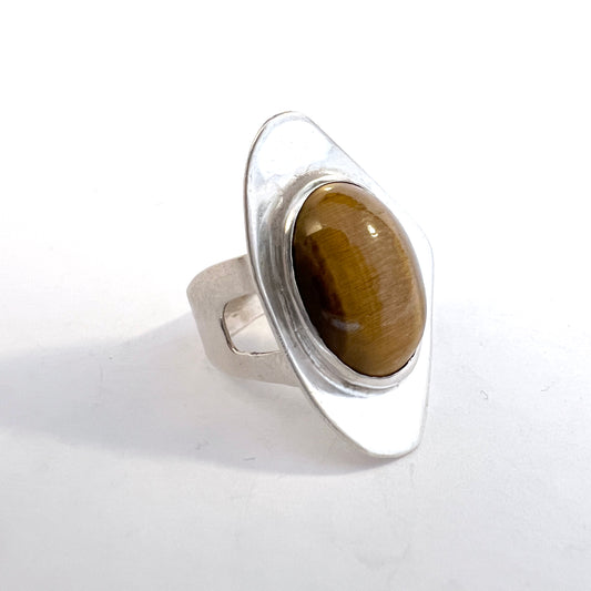 Ernst Wahlund, Sweden 1961. Vintage Modernist Sterling Silver Tiger's Eye Ring.