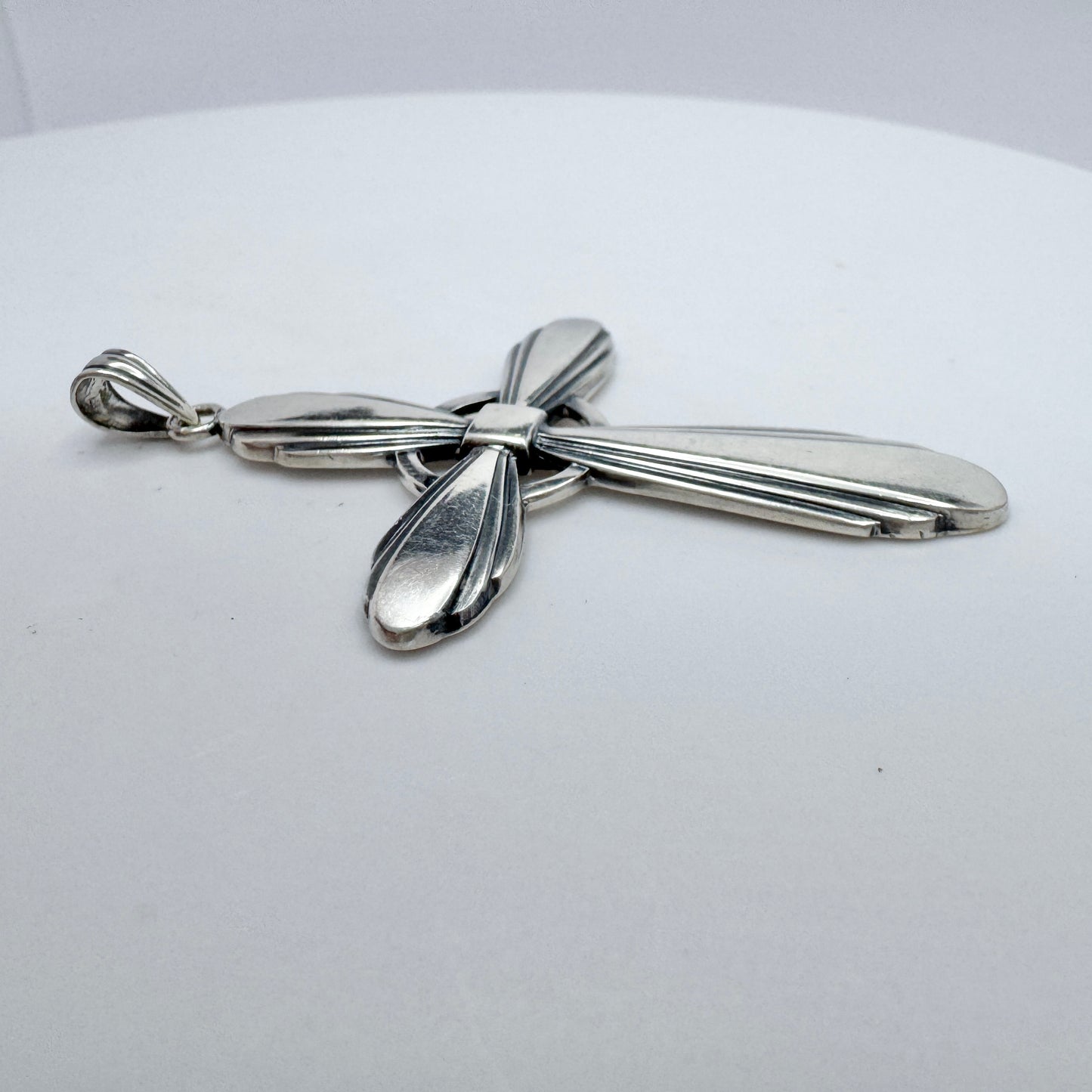 G Dahlgren, Sweden 1947. Vintage Sterling Silver Cross Pendant.