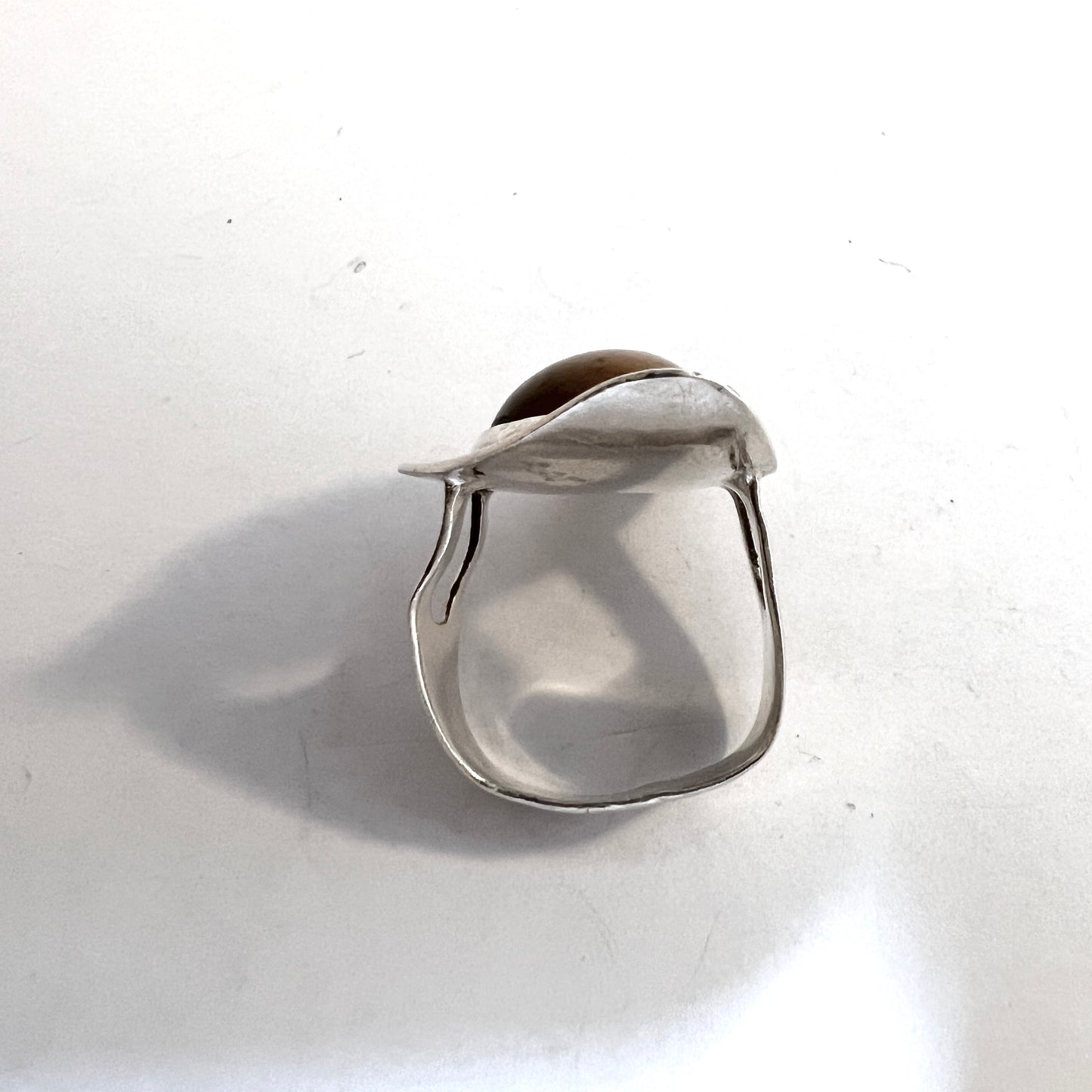 Ernst Wahlund, Sweden 1961. Vintage Modernist Sterling Silver Tiger's Eye Ring.