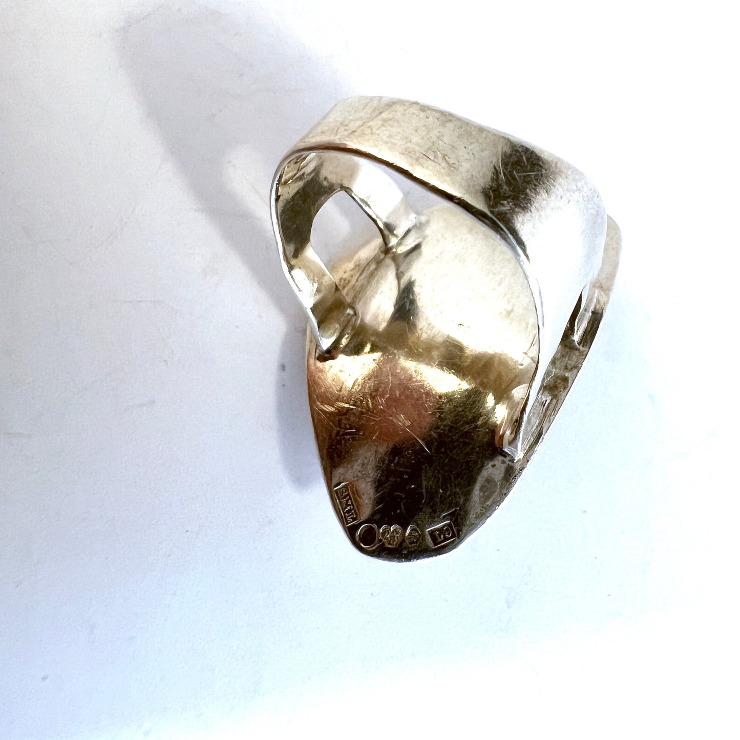 Ernst Wahlund, Sweden 1961. Vintage Modernist Sterling Silver Tiger's Eye Ring.