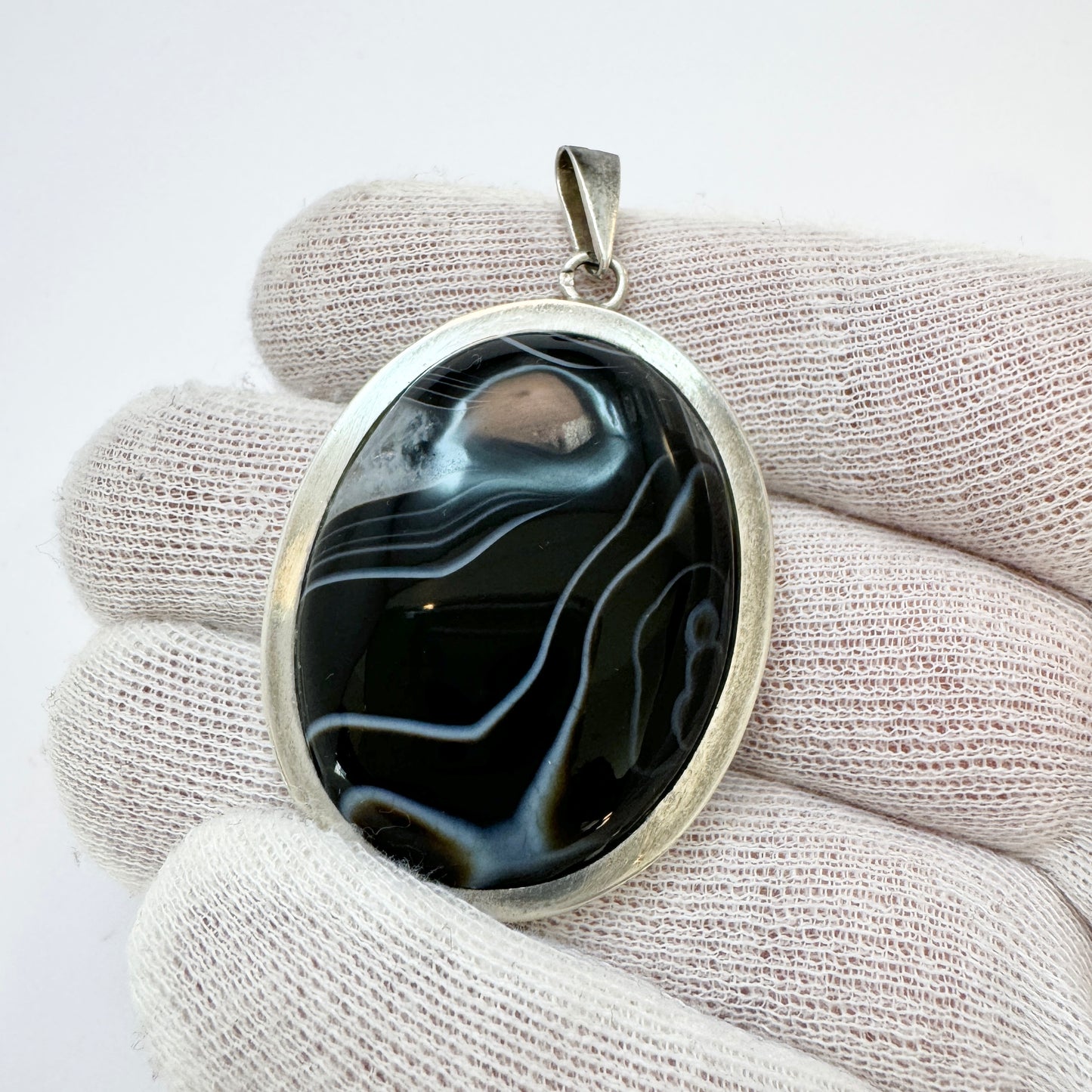 France c 1950-60s. Vintage Sterling Silver Agate pendant.