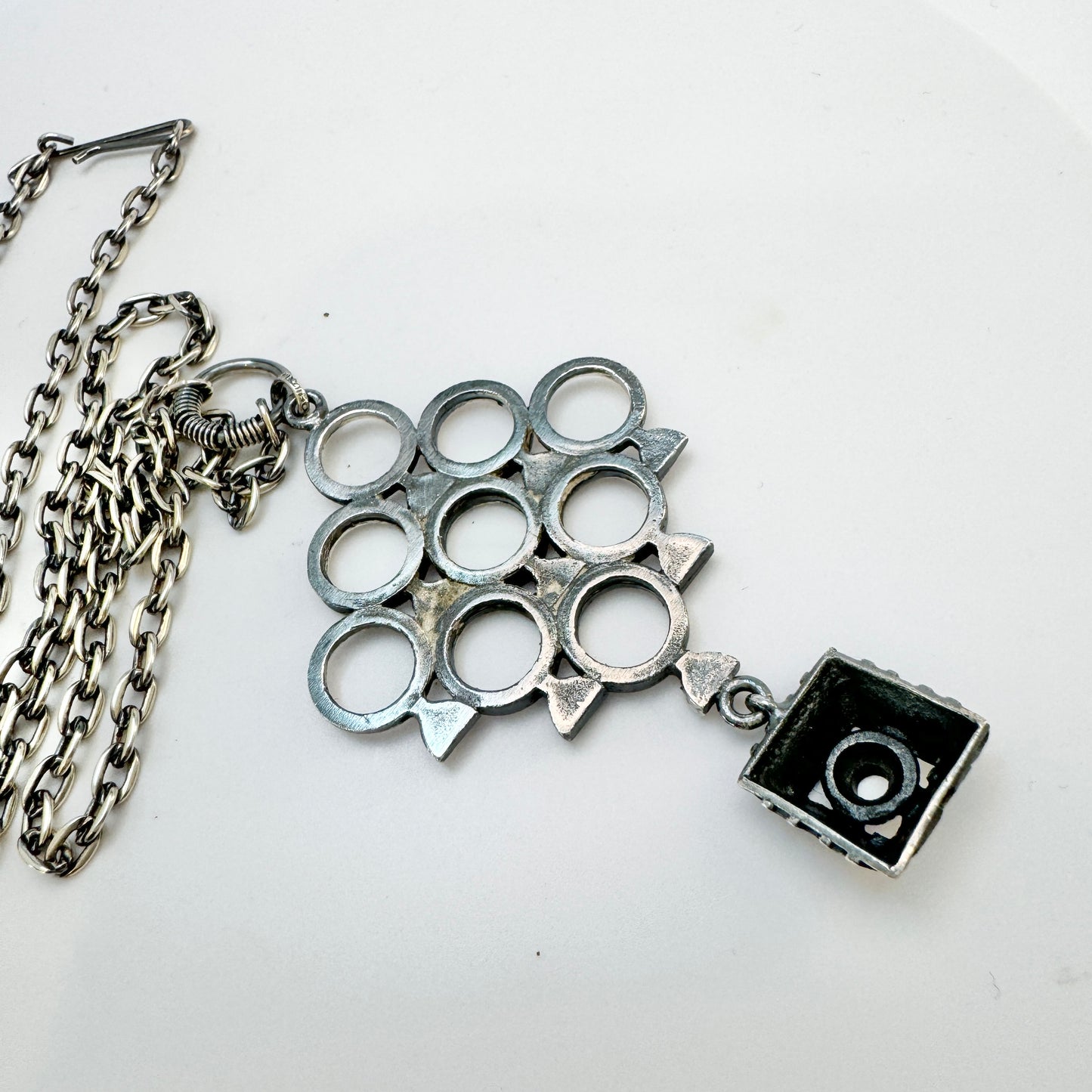 Pentti Sarpaneva for Turun Hopea Finland 1970. Vintage Solid Silver Pendant Necklace.