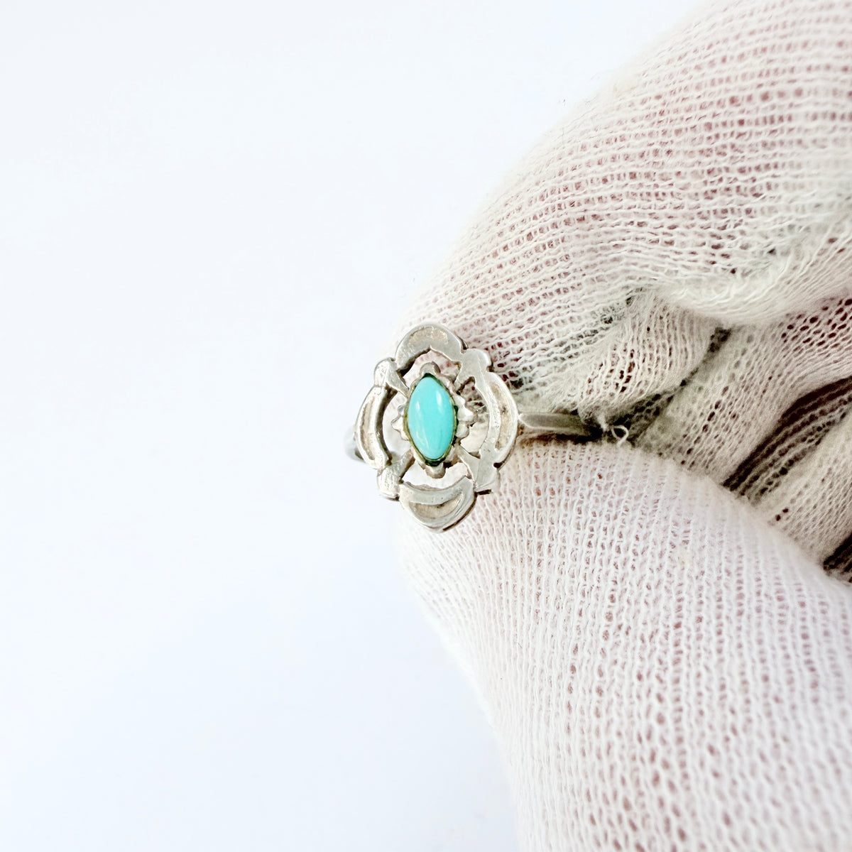 Vintage Solid 900 Silver Turquoise Ring.