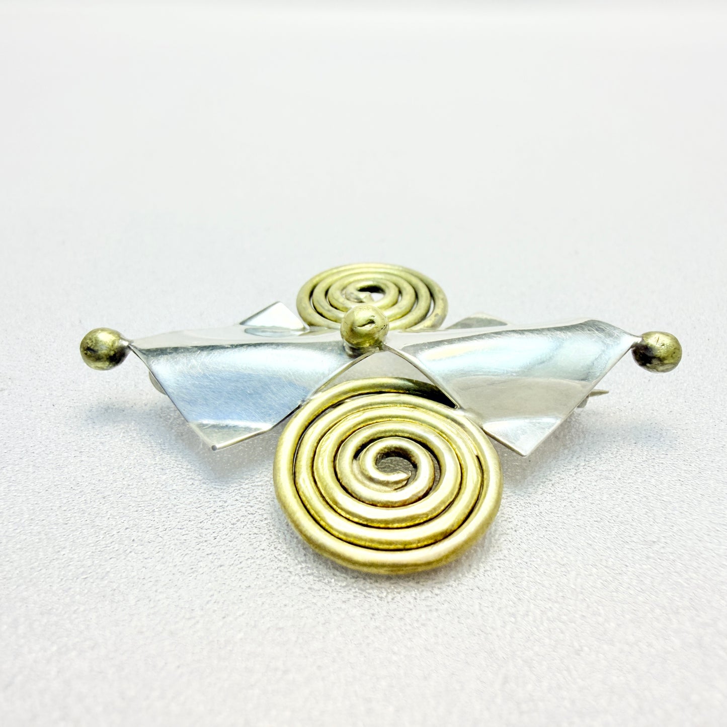 Signed Vintage Sterling Silver Mixed Metal Brooch. Prob. Greece.
