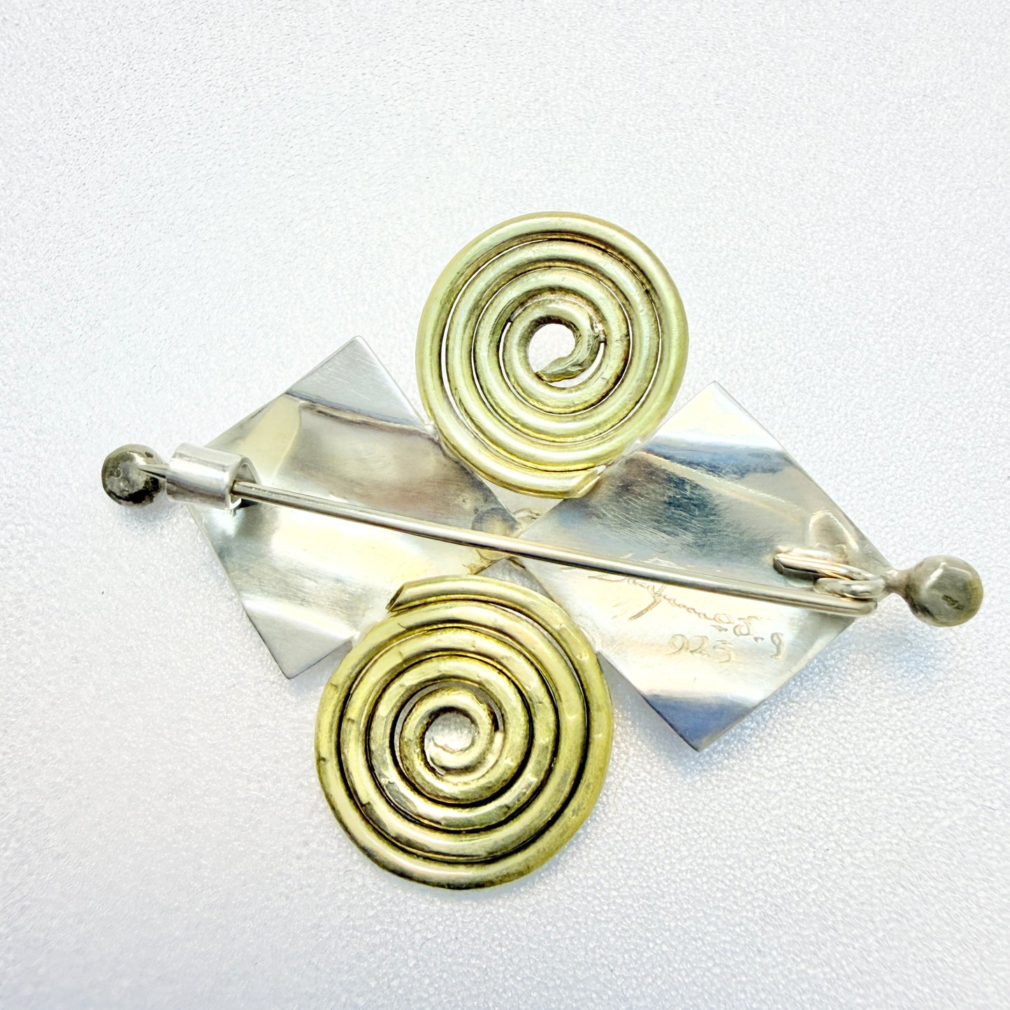 Signed Vintage Sterling Silver Mixed Metal Brooch. Prob. Greece.