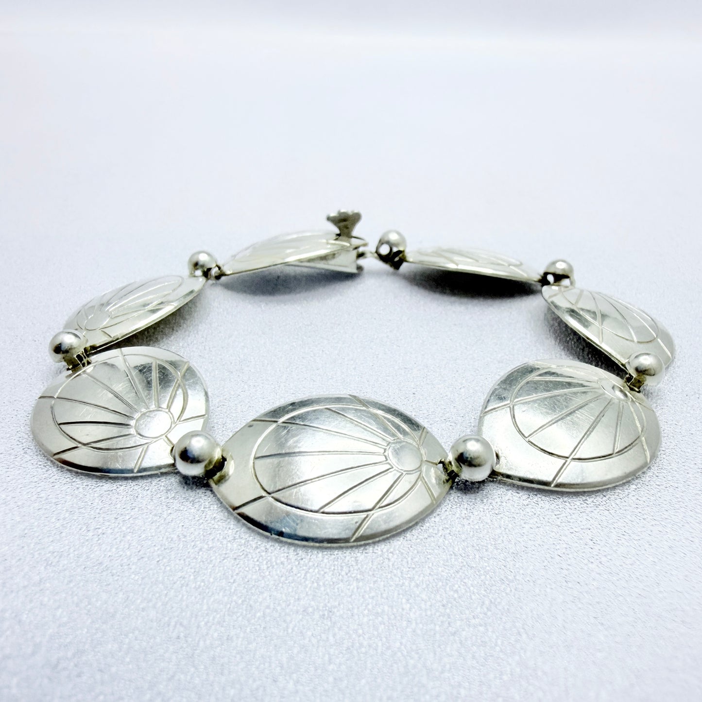 G Kaplan, Sweden 1958. Vintage Mid-century Solid Silver Bracelet.