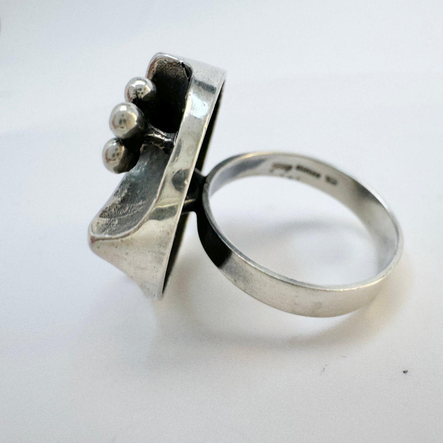 Alpo Tammi, Finland 1971. Vintage Modernist Brutalist Silver Ring.