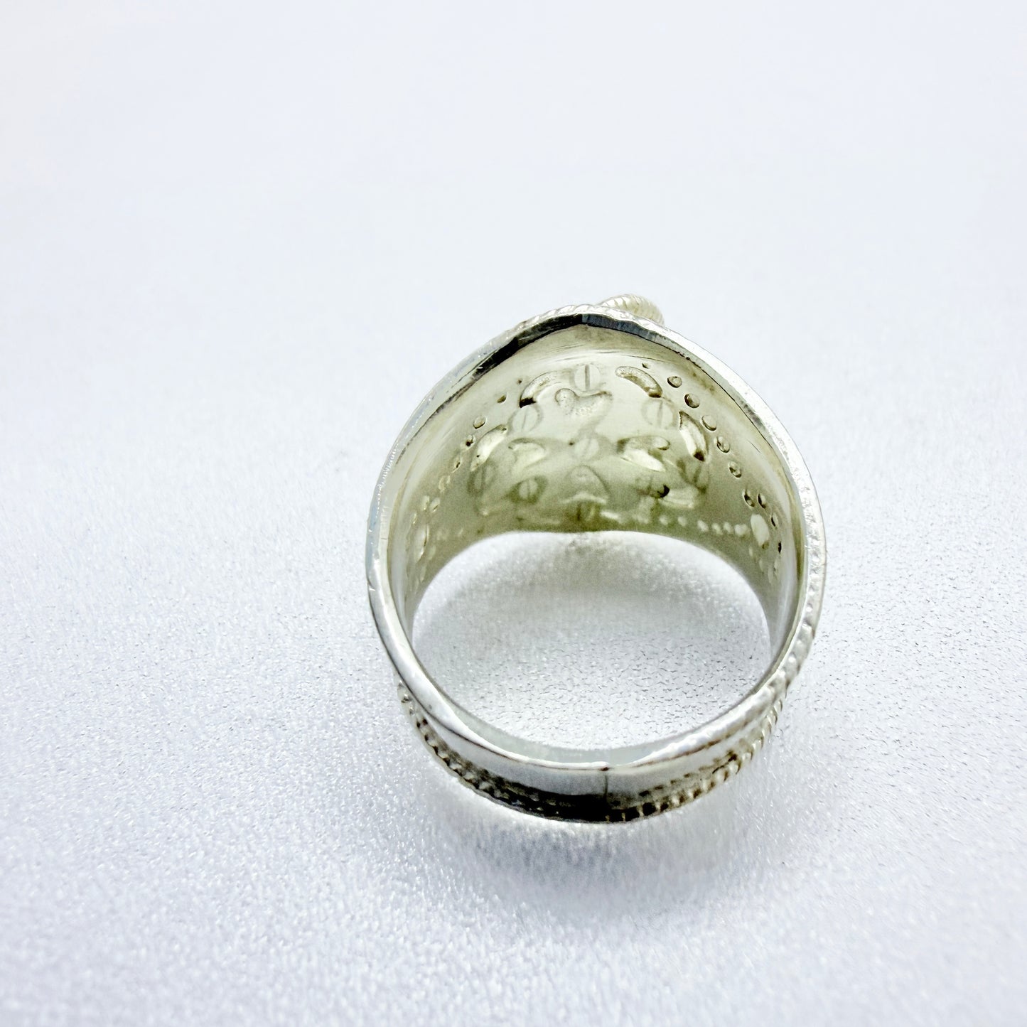 KNN, Sweden. Vintage Sterling Silver Traditional Sami / Laplander Ring