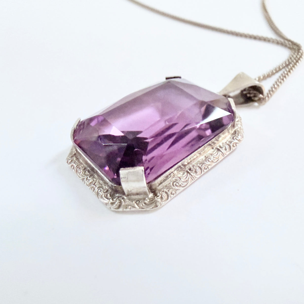 Wilhelm Harbeck, Sweden 1947. Vintage Solid Silver Violet Glass Pendant Necklace.