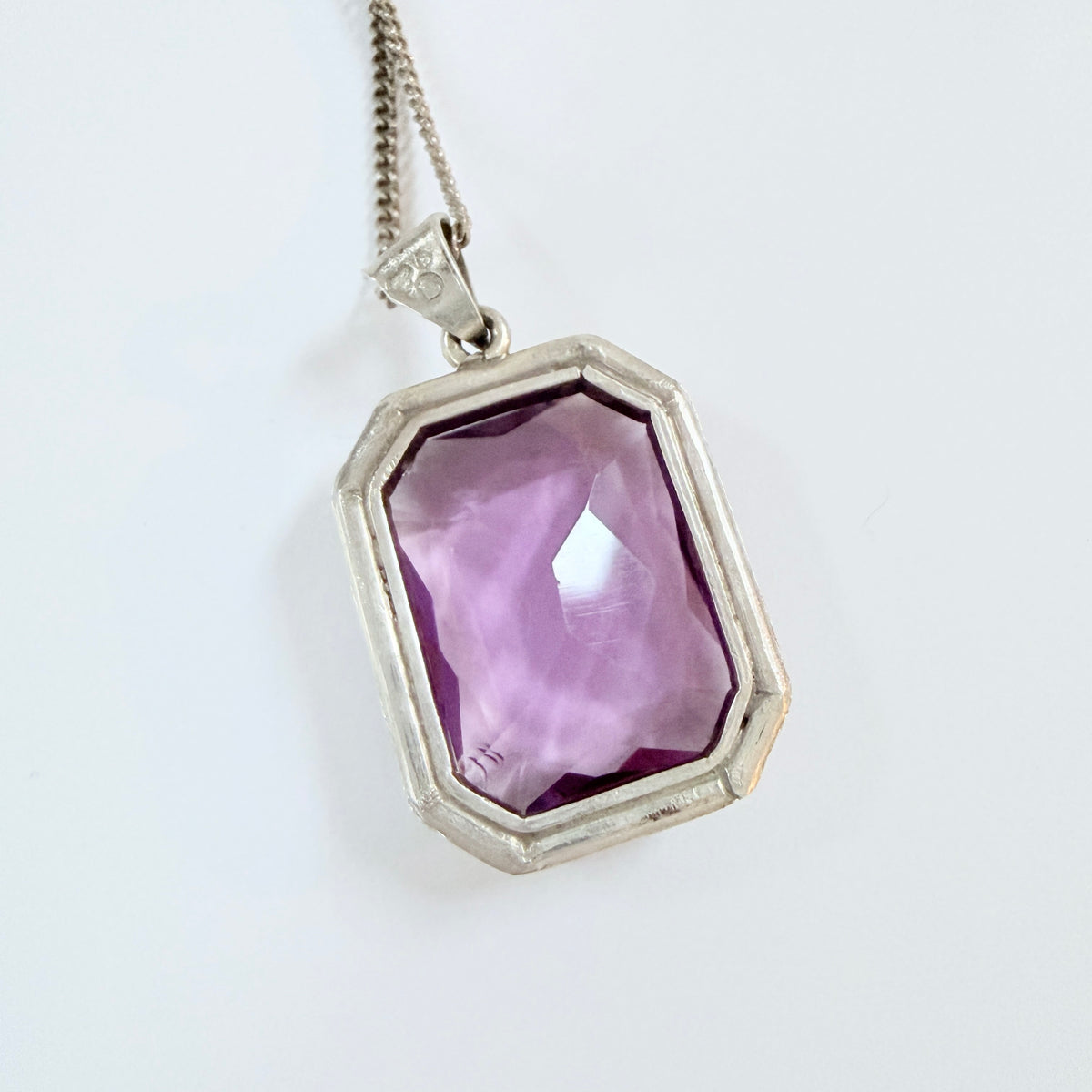 Wilhelm Harbeck, Sweden 1947. Vintage Solid Silver Violet Glass Pendant Necklace.