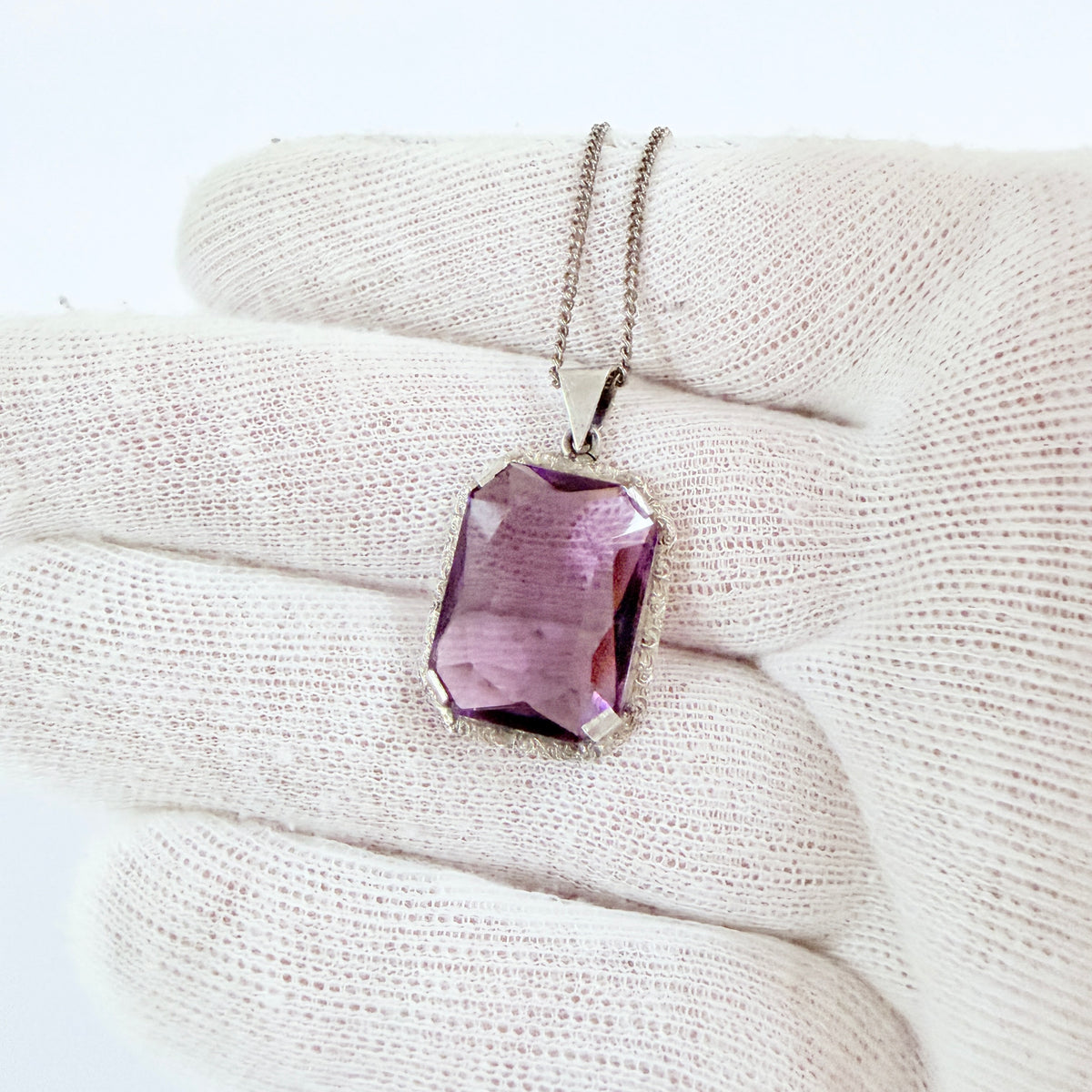 Wilhelm Harbeck, Sweden 1947. Vintage Solid Silver Violet Glass Pendant Necklace.