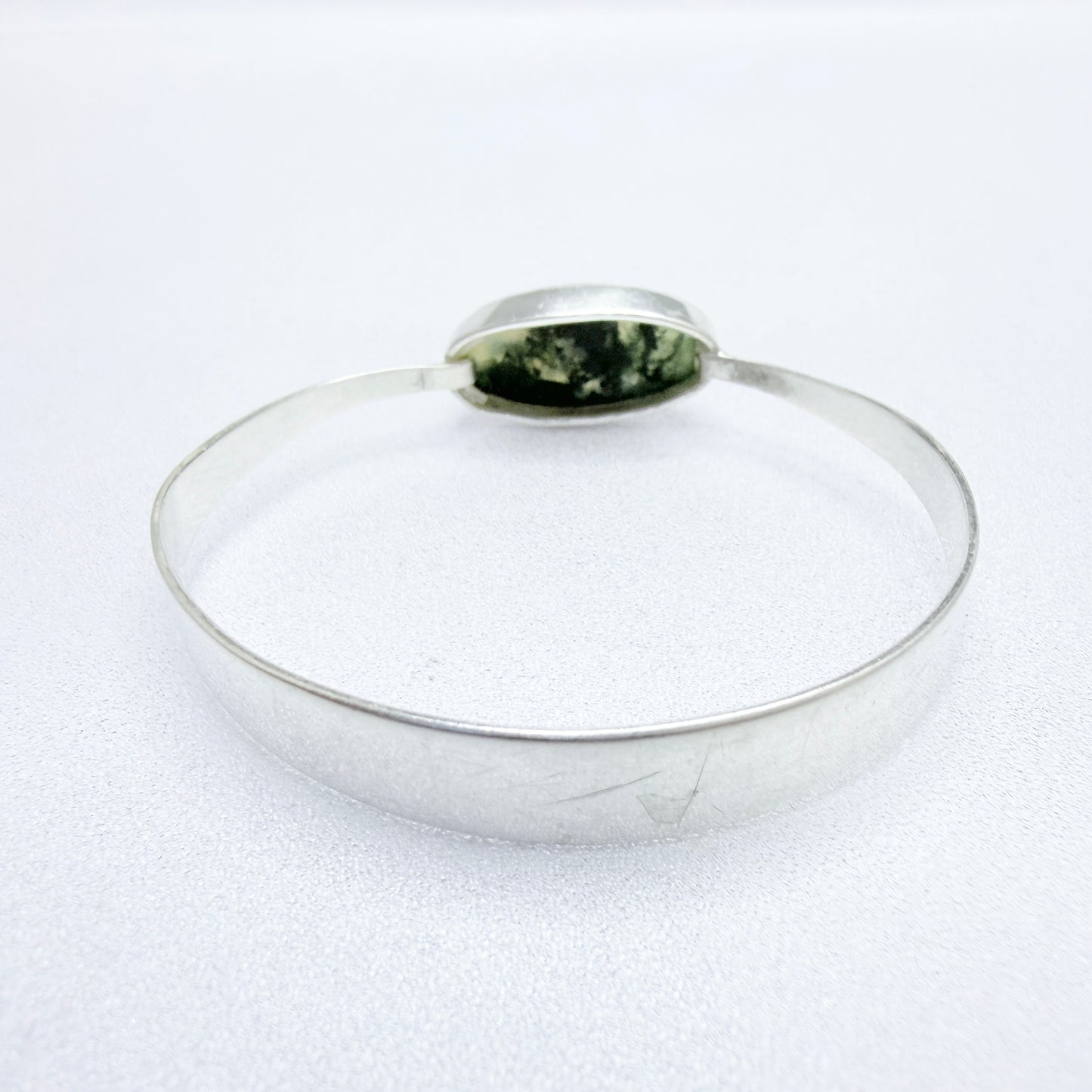 Vintage ca 1960s Solid Silver Moss Agate Bangle Bracelet.
