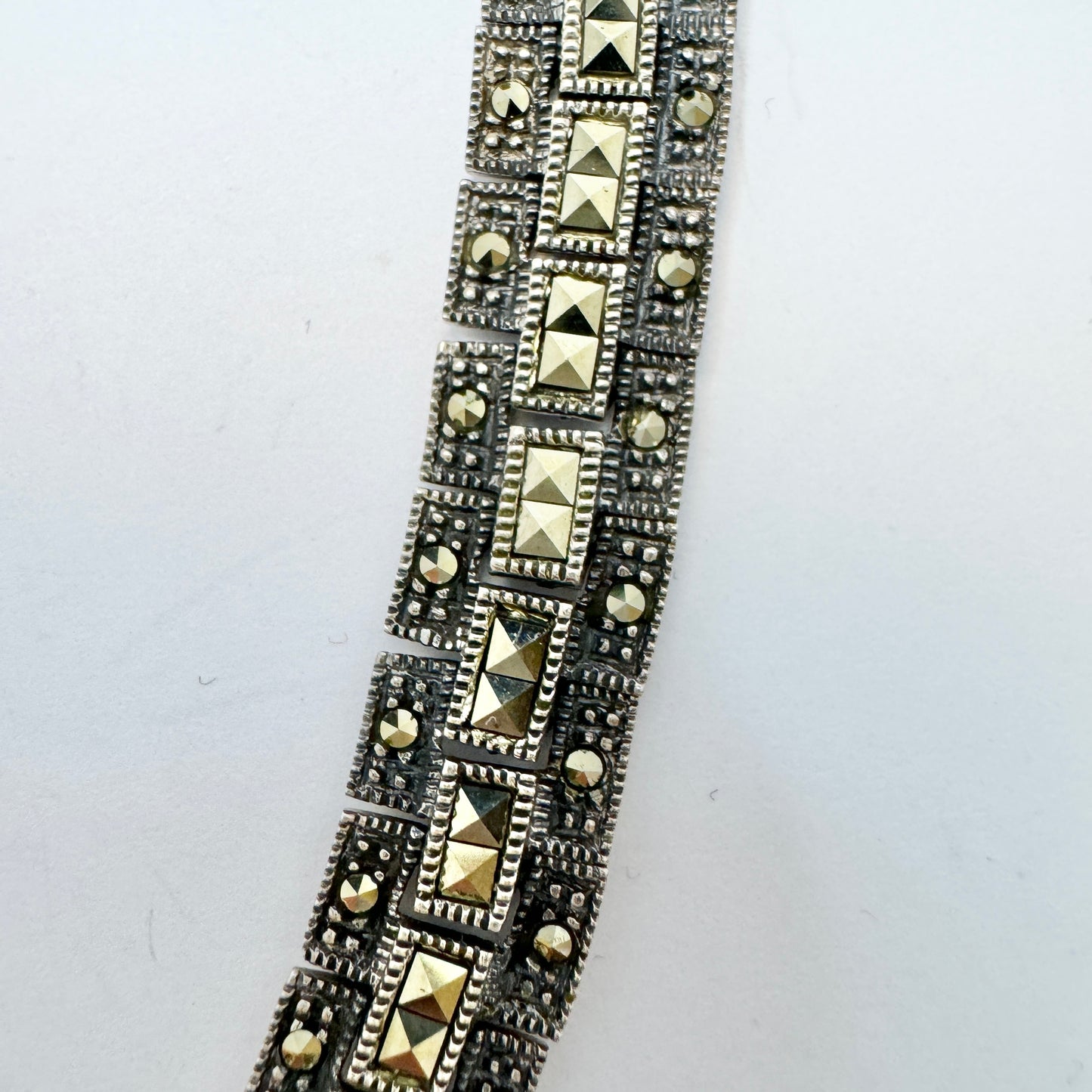 Vintage c 1950s. Sterling Silver Marcasite Necklace.