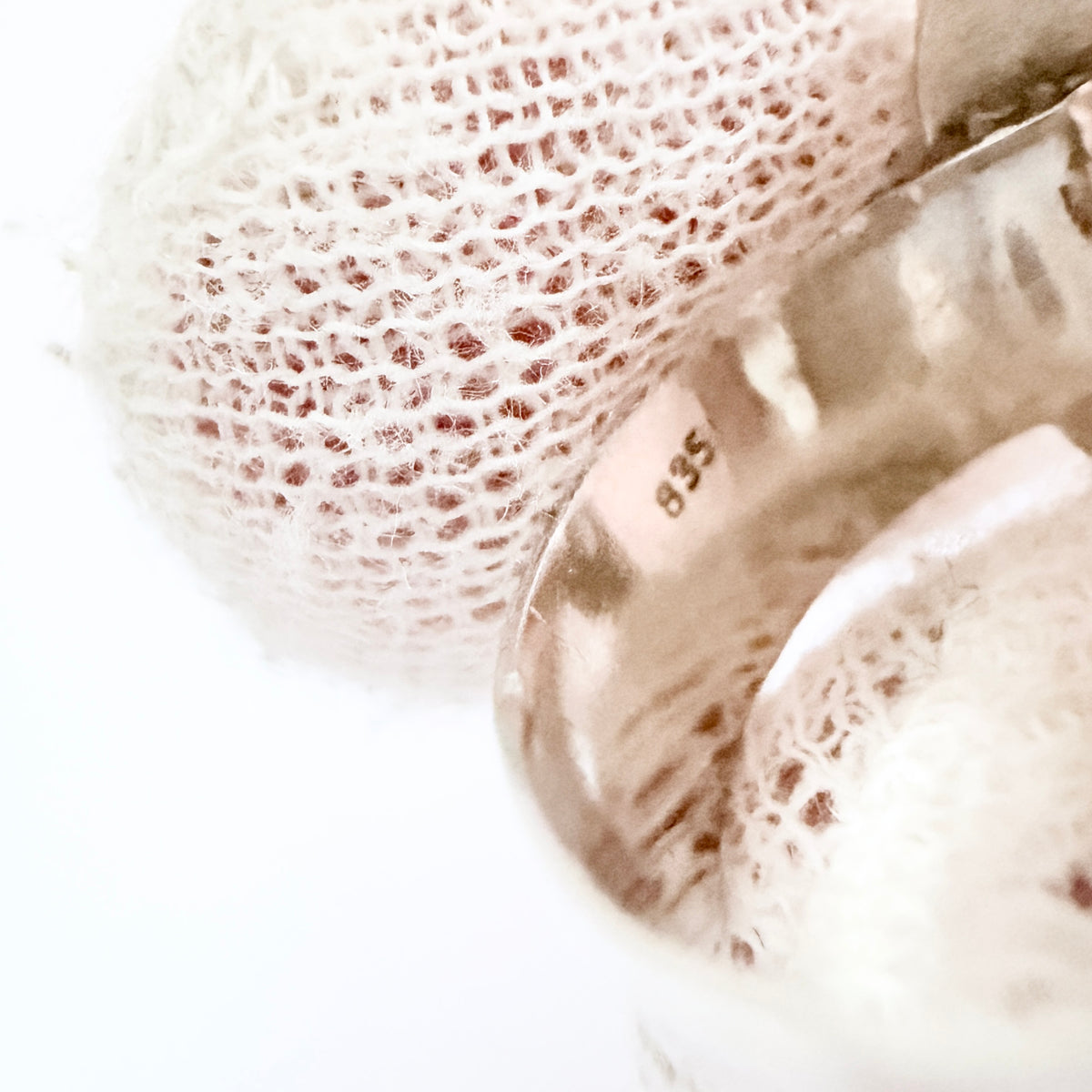 Vintage 1960s. Solid Silver Rose Quartz Ring.