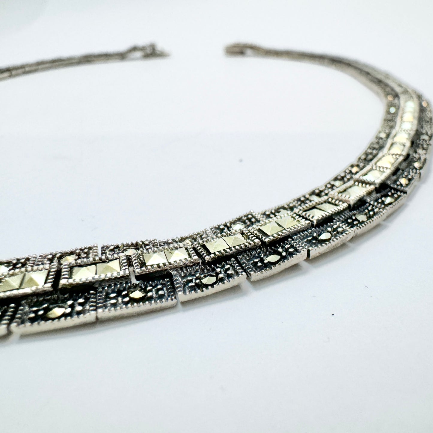 Vintage c 1950s. Sterling Silver Marcasite Necklace.