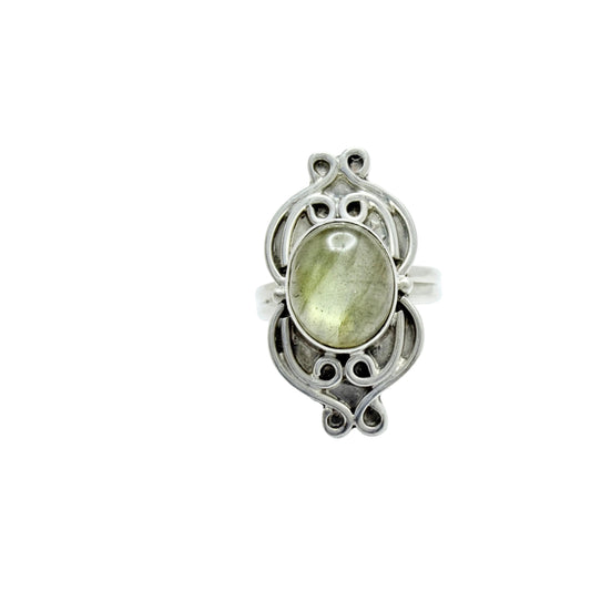 Vintage Sterling Silver Labradorite Ring.