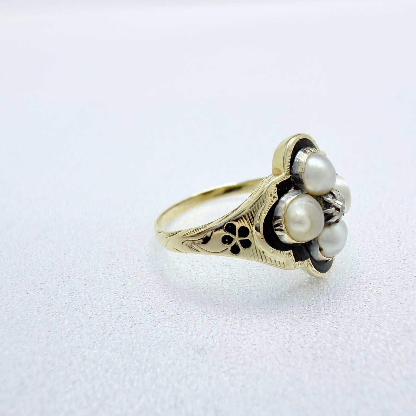 Antique Victorian 18k Gold Diamond Pearl Enamel Mourning Ring.