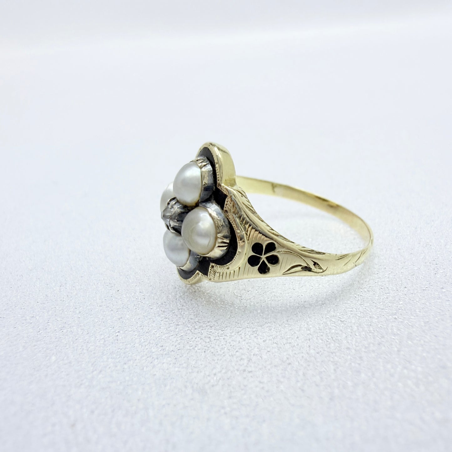Antique Victorian 18k Gold Diamond Pearl Enamel Mourning Ring.