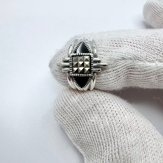 Vintage Art deco-style Sterling Silver Marcasite Onyx Ring.