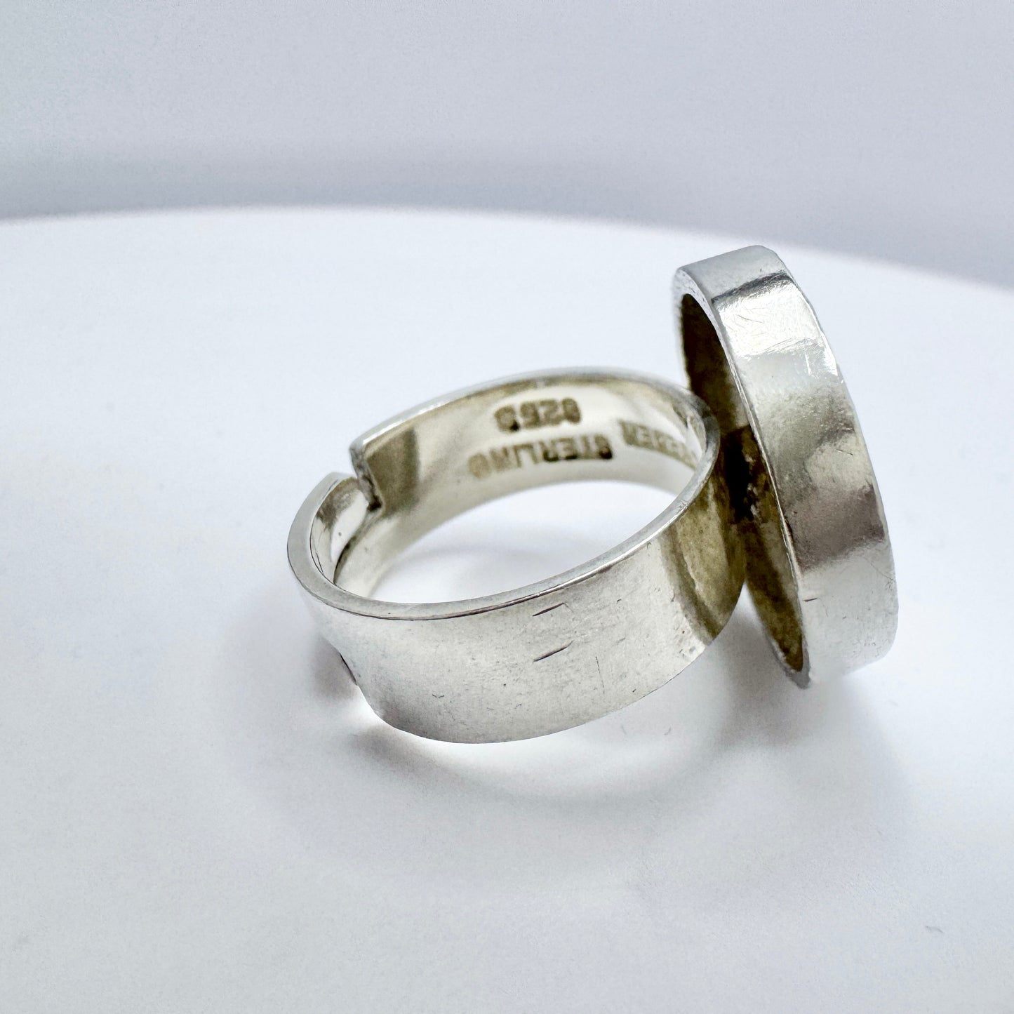 SSA, Sweden 1971. Vintage Modernist Sterling Silver Ring.