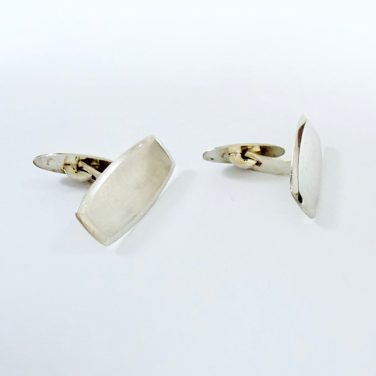 Vintage c 1950s. Solid Silver Unengraved Cufflinks.