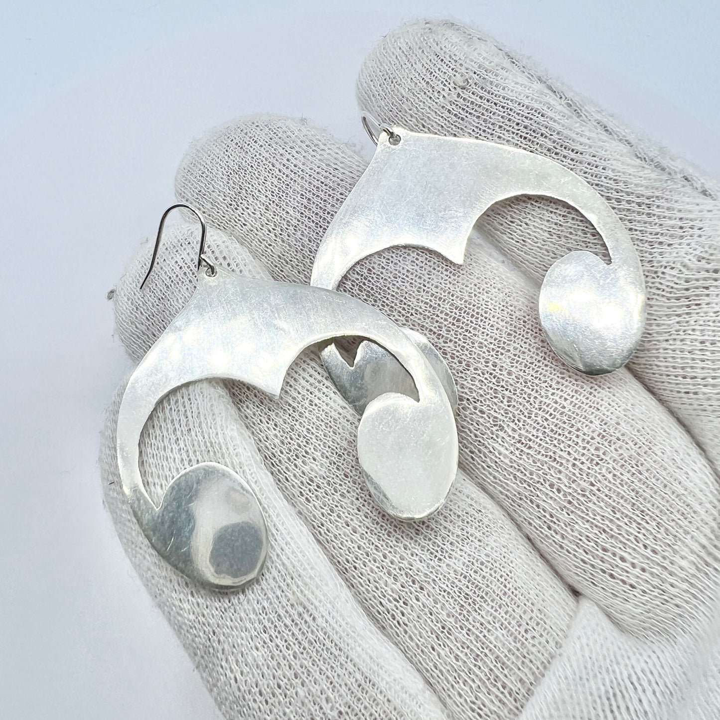 Hanne Dreutler, Sweden 1969. Vintage Large Pair of Sterling Silver Earrings.