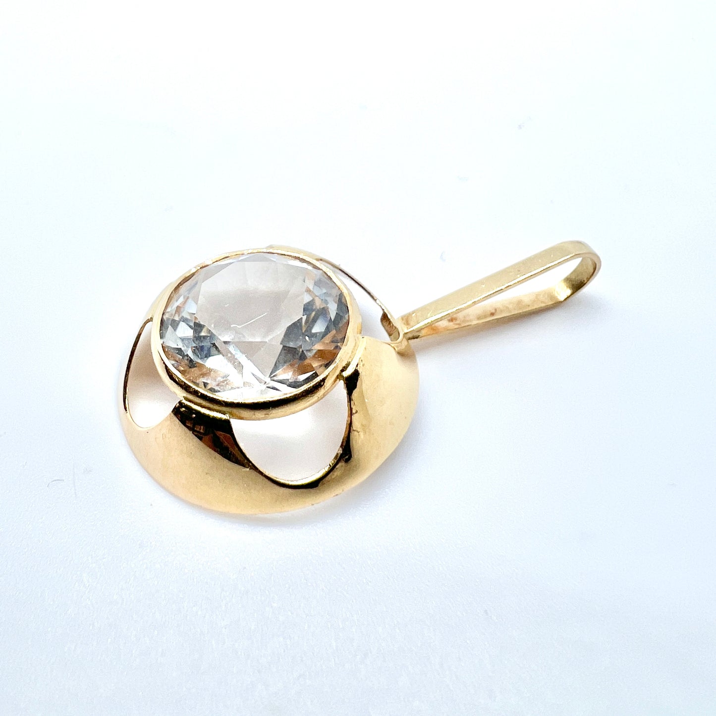 Bength Hallberg, Sweden c 1970. Vintage 18k Gold Rock Crystal Pendant.