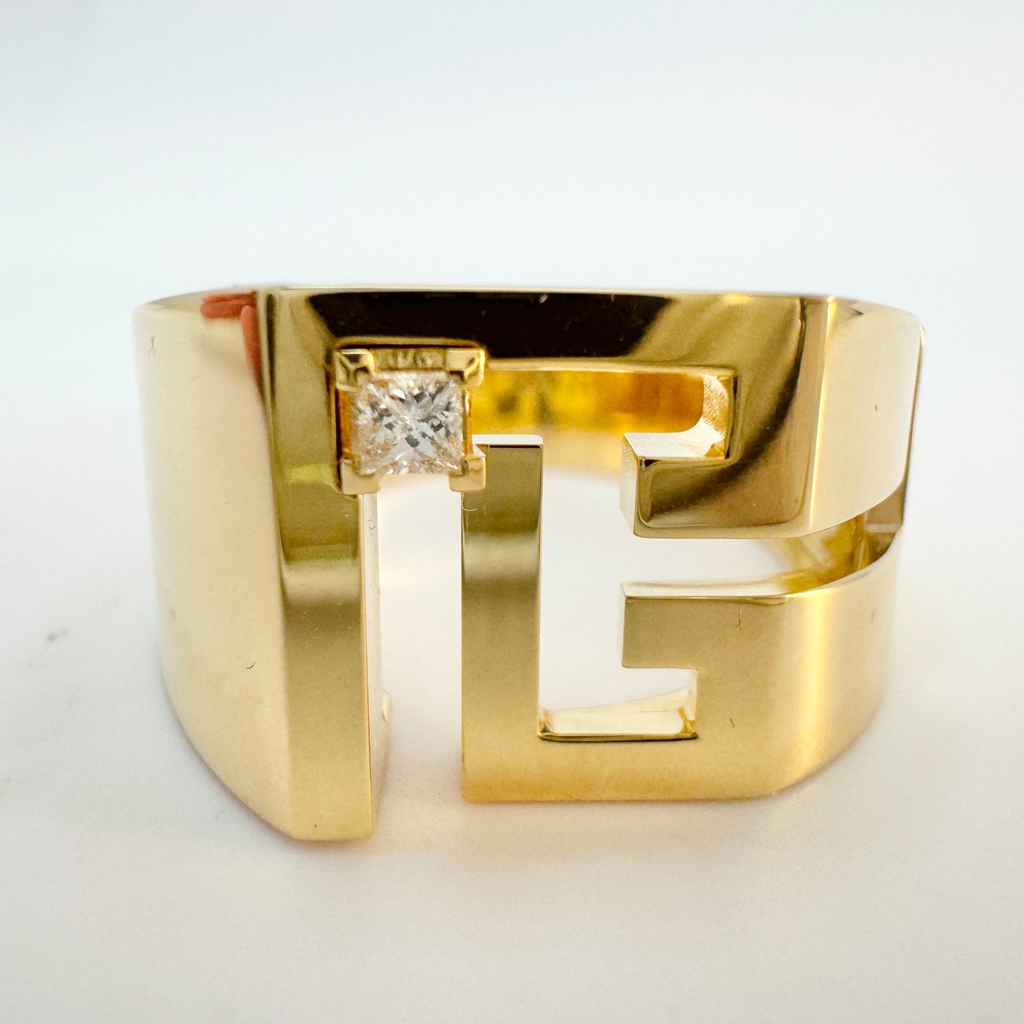 Balmain Paris. 18k Gold Diamond Signet Ring. Design Labyrinth. Boxed