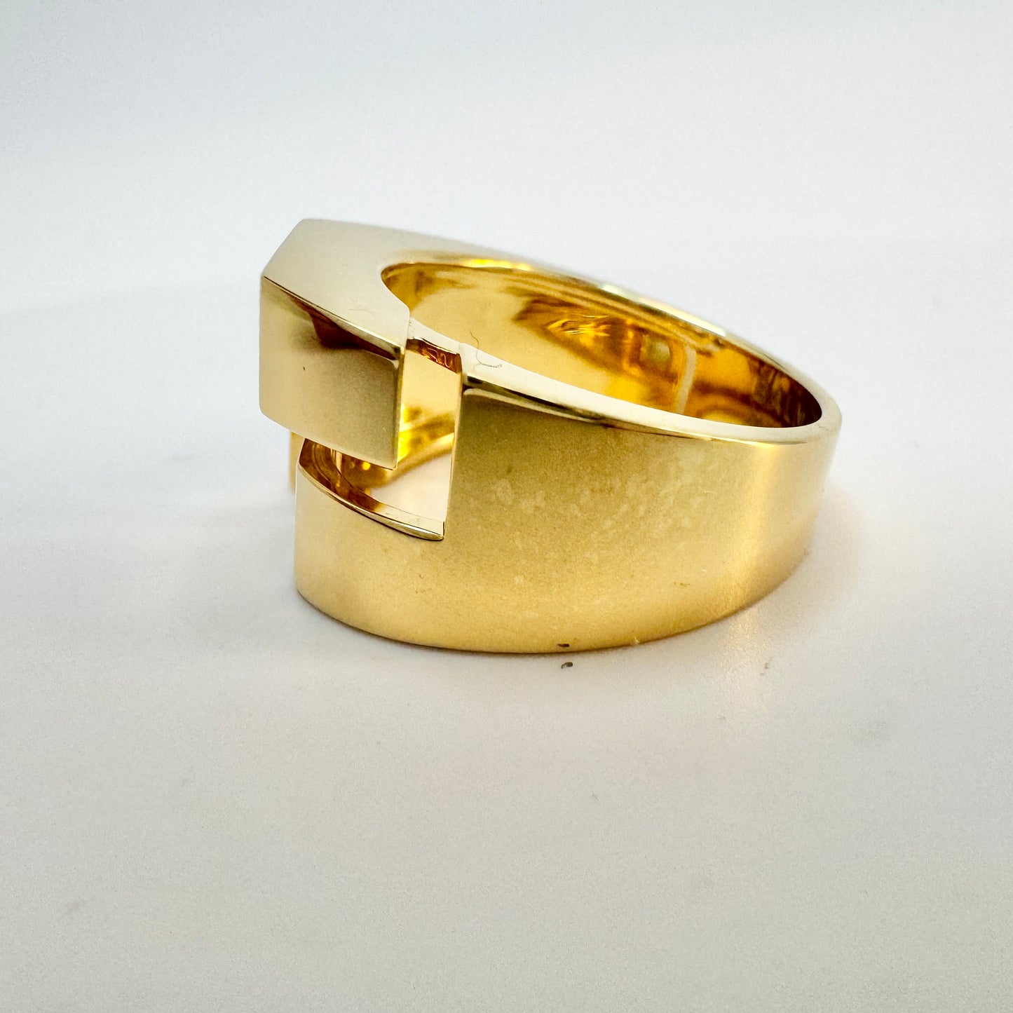 Balmain Paris. 18k Gold Diamond Signet Ring. Design Labyrinth. Boxed