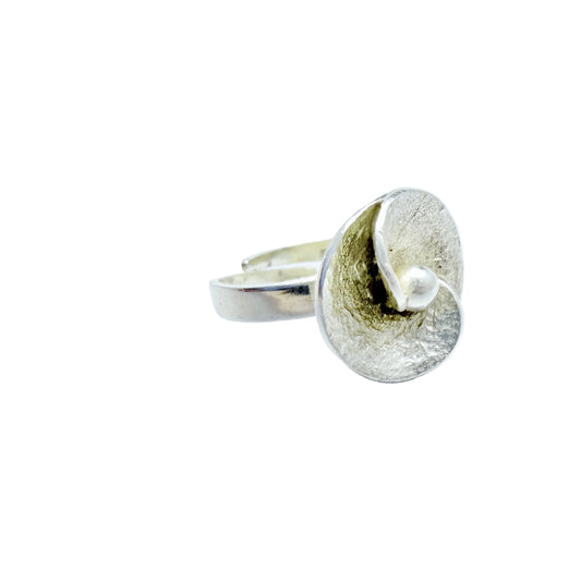 Theresia Hvorslev for MEMA, Sweden 1978. Vintage Sterling Silver Ring. Design: Dewdrop